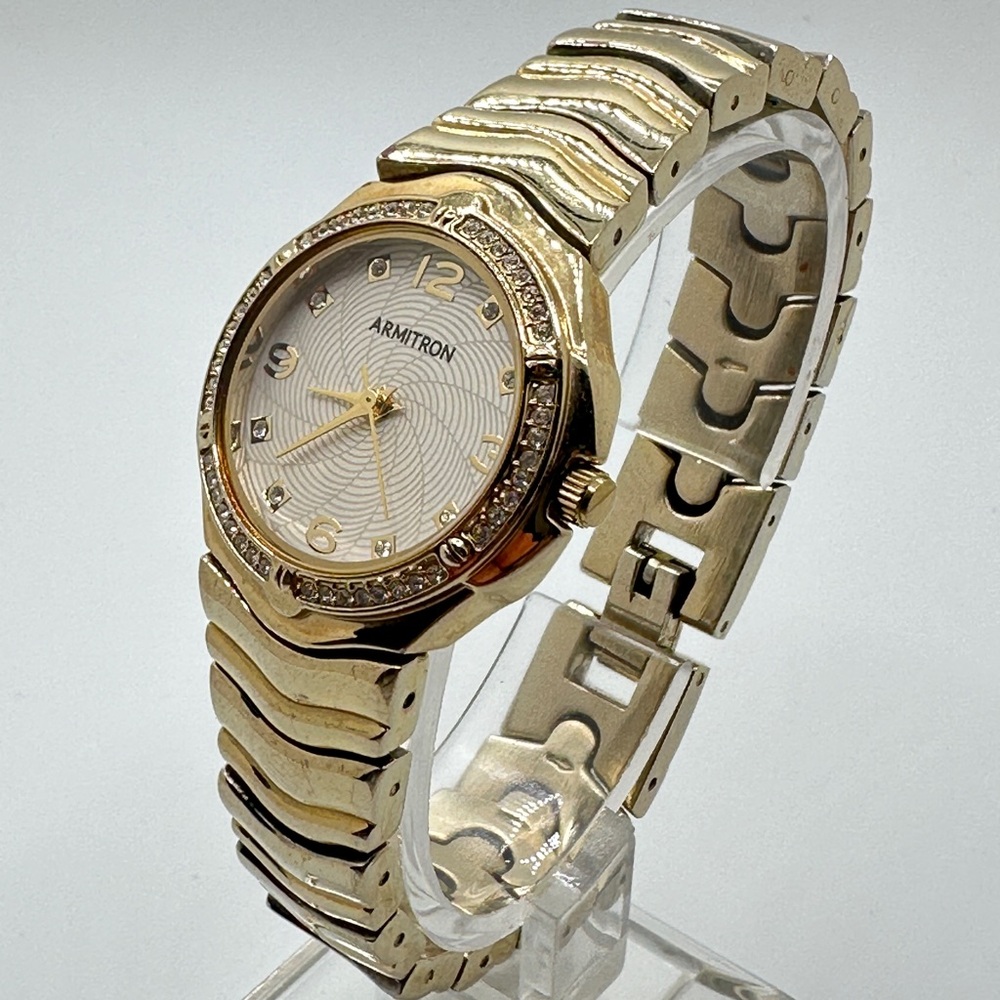 Woman’s Armitron Watch 75/57336GP - Picture 4 of 8